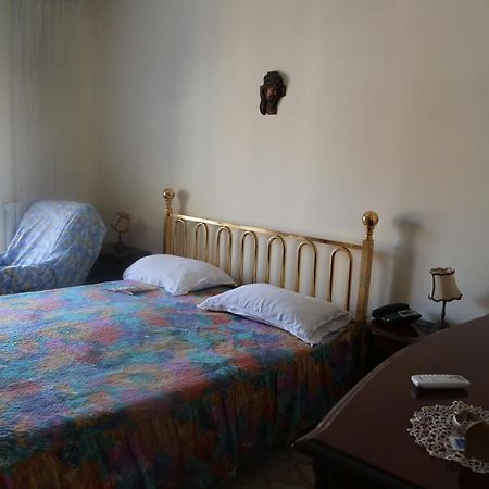 Stanza In Appartamento Napoli Ngoại thất bức ảnh